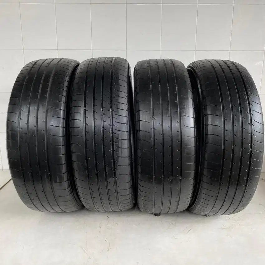 Yokohama Ring 18 225 60 Ban Bekas R18 Blue Earth