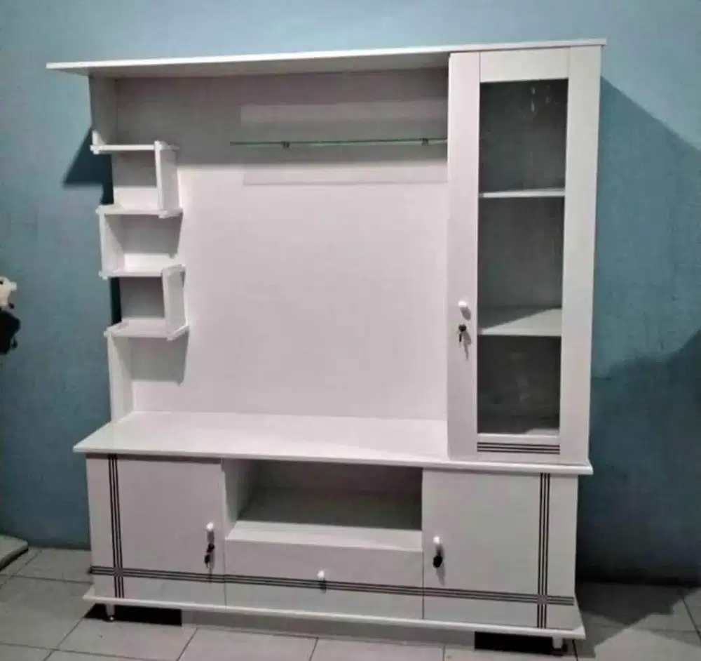 Liswar rak tv serbaguna