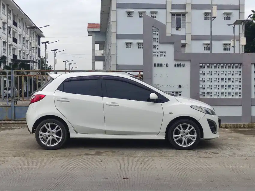 Mazda 2 R1.5 AT