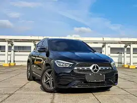 MERCEDEZ BENZ MERCY GLA200 AMG LINE 2022 AT HITAM