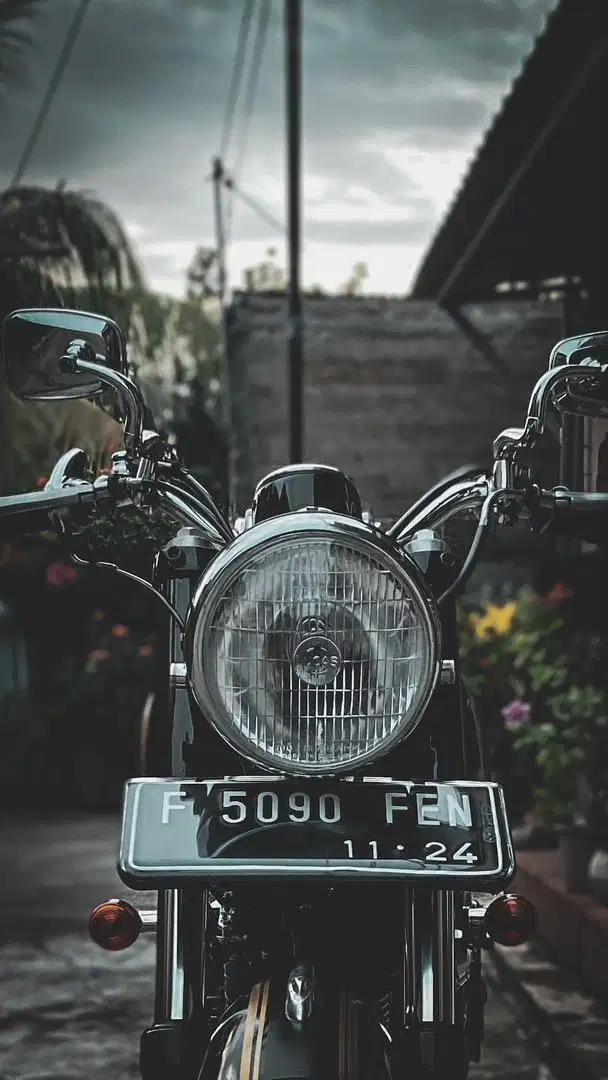 Kawasawi W175 Custom British 1970s