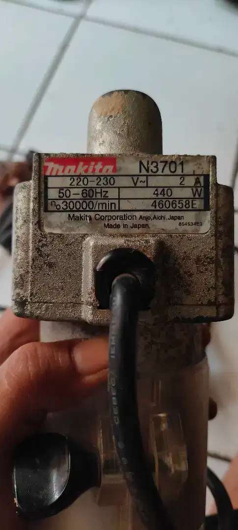 Router makita N3701