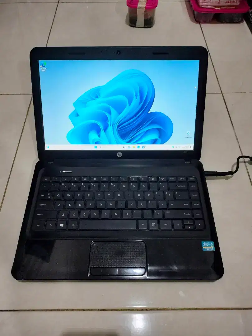 Laptop HP 1000 intel core i3 full upgrade