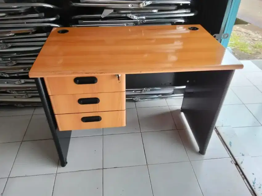 Meja kerja meja kantor meja belajar