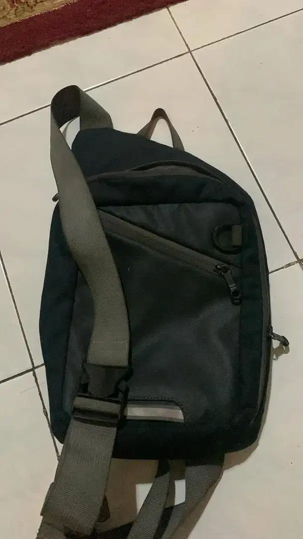 Tas Eiger Herarld 5L Selempangan