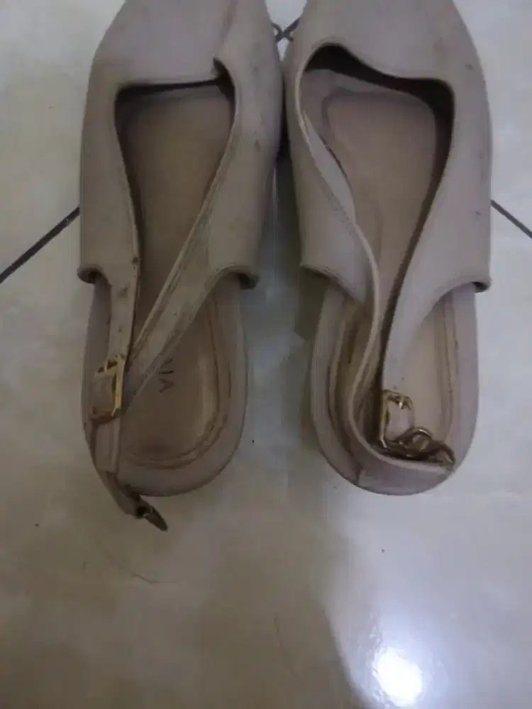 Sendal tali Vivi nici krem susu