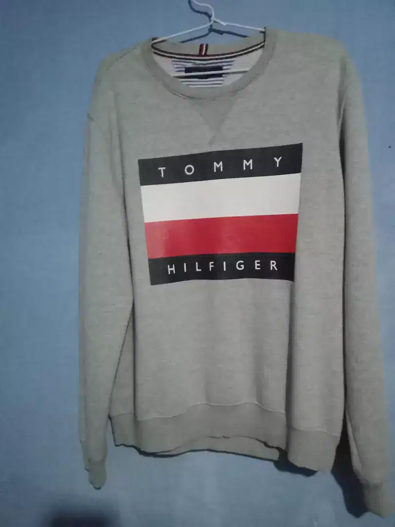 Jual jaket Tommy Hilfiger original size L