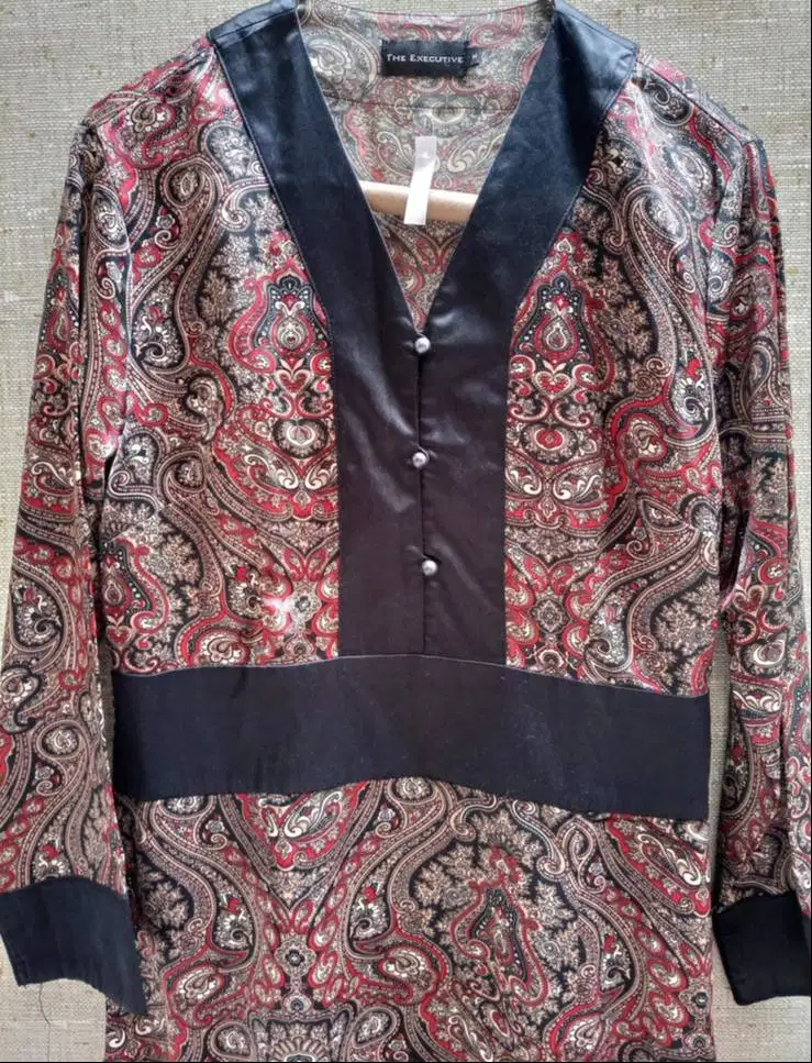 baju bekas bermerk (executive, cole, nevada, air walk)