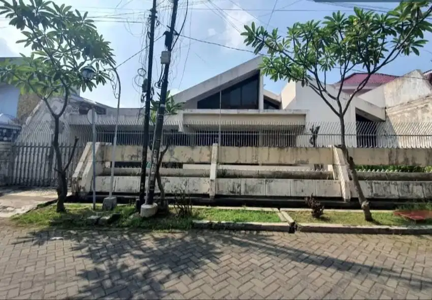 Dijual rumah dekat Raya Manyar Kertoarjo