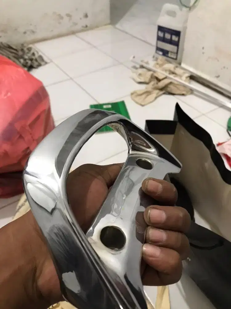 scorpio besi belakang