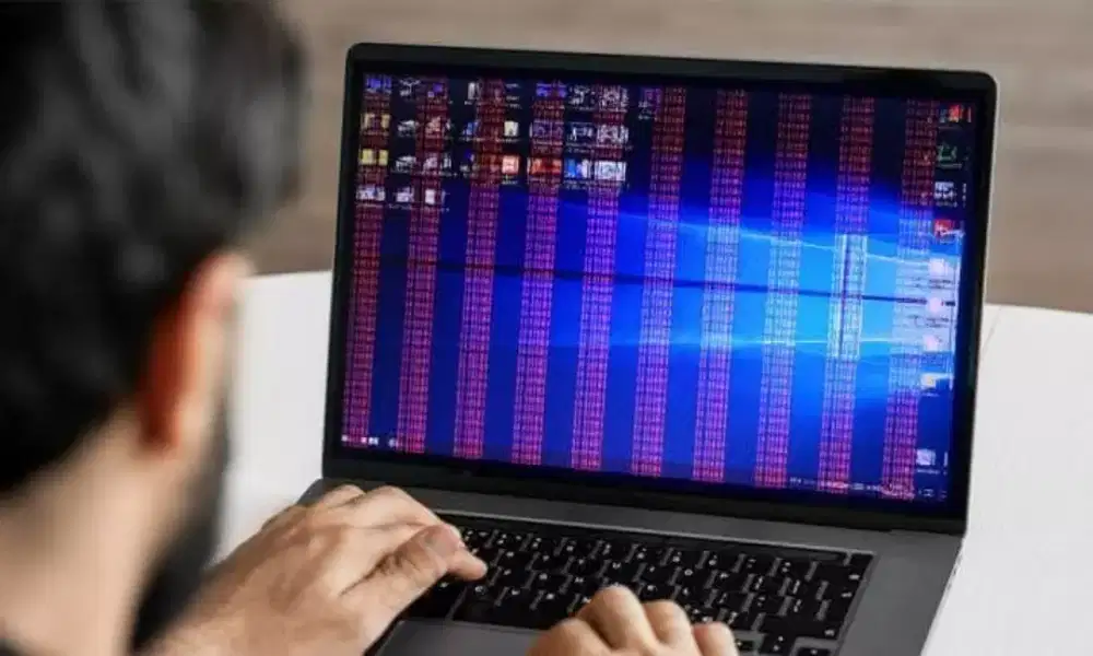 DIBELI LAPTOP MINUS ANDA KONDISI RUSAK