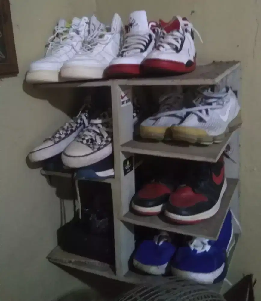 Sepatu sport & jogging