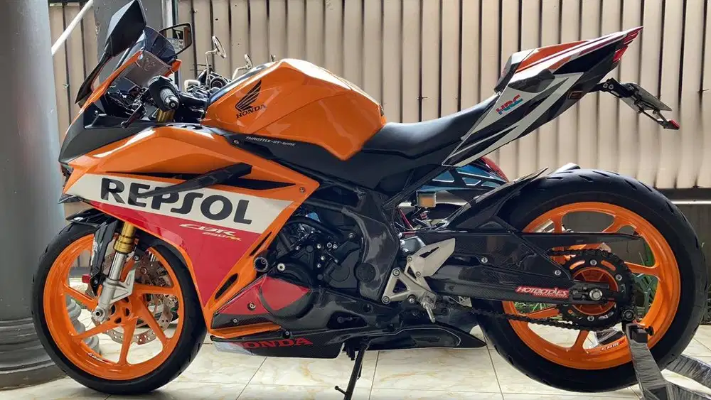 Very Rare, Collector Edition and Limited CBR 250RR Repsol Edition