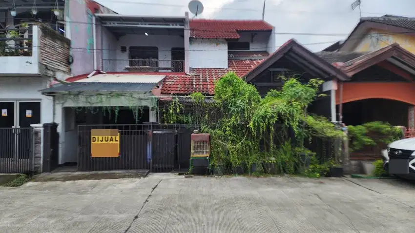 Dijual Rumah Luas dan Strategis di Masnaga Jaka Sampurna Bekasi