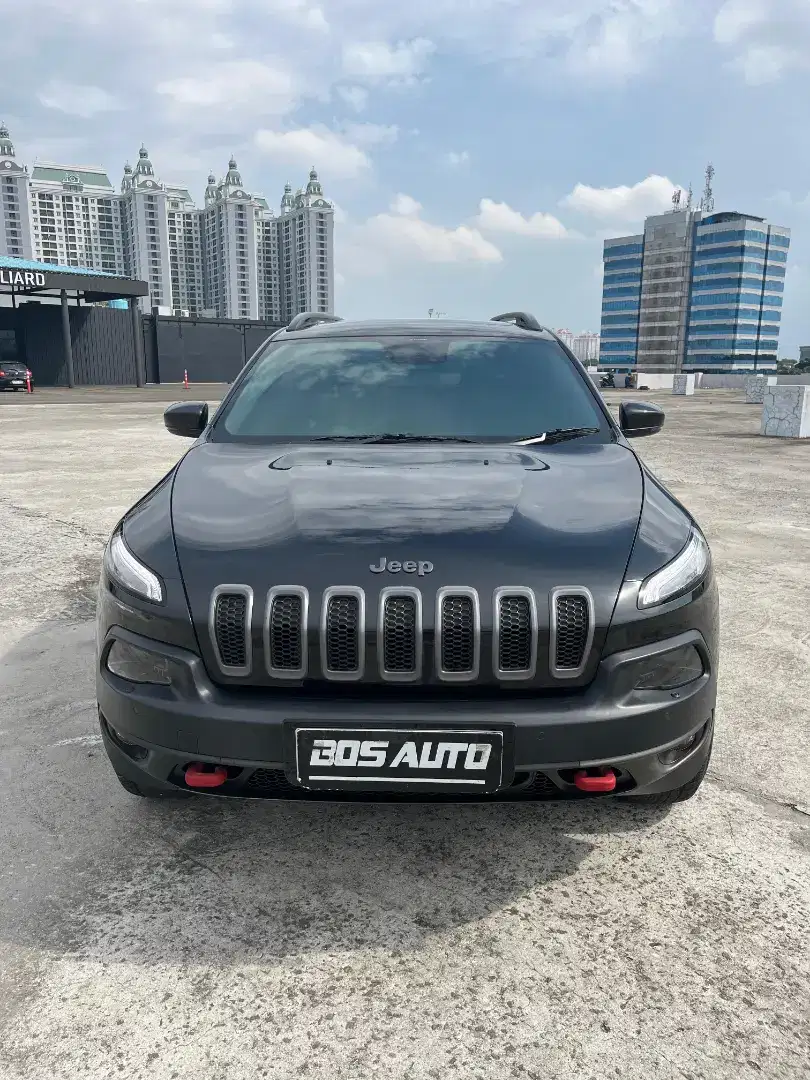 Jeep cherokee trailhawk 2015