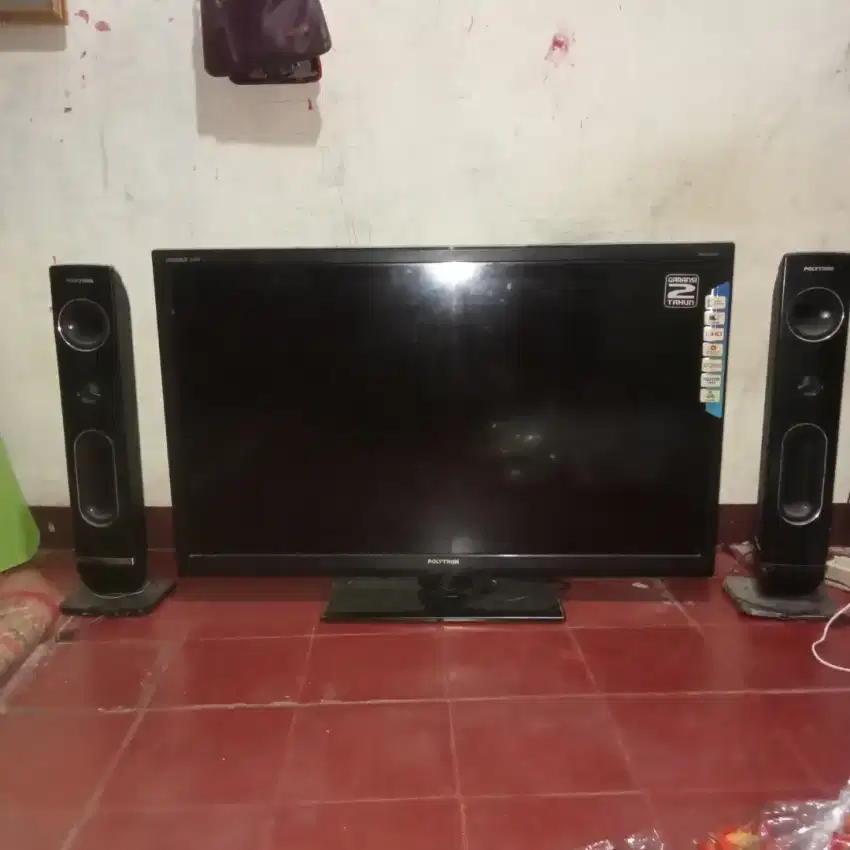 Tv LED Polytron 40 inchi