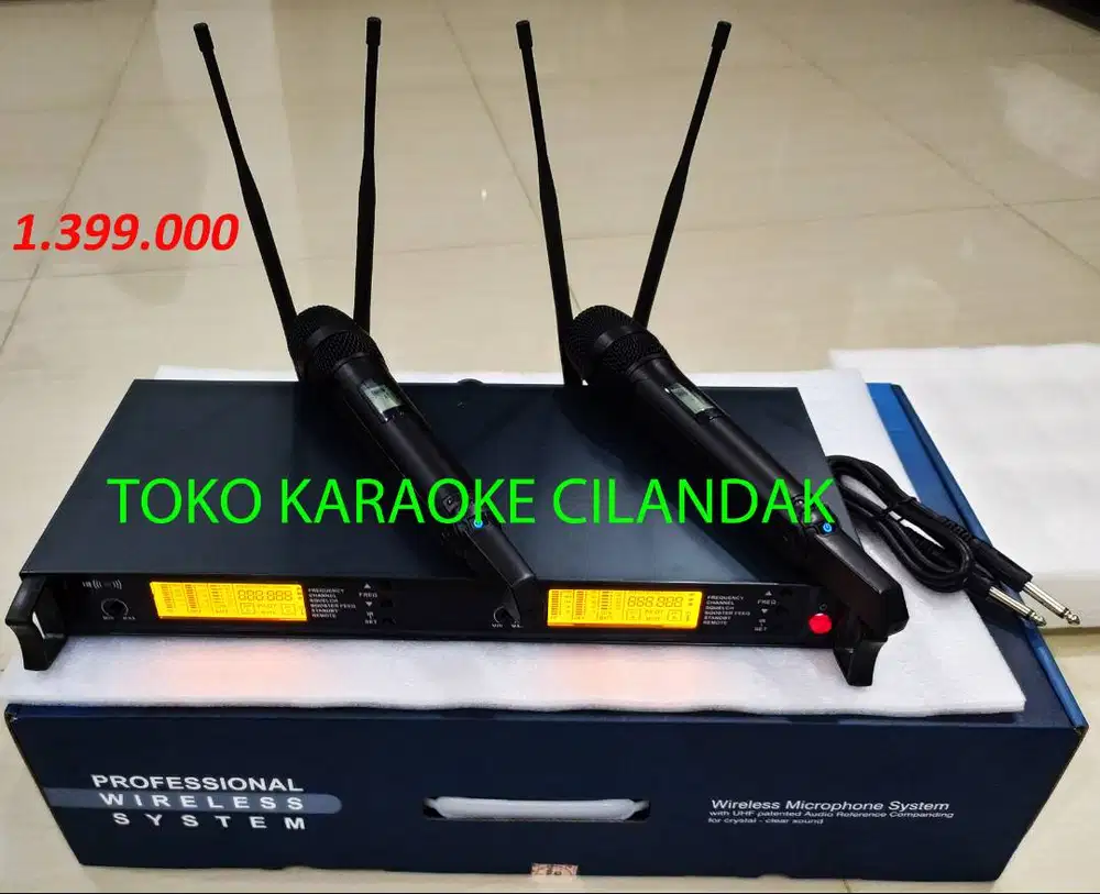 MIC WIRELESS 2 MIC  1set =receiver + 2mic + kabel+ adaptor bahan babet