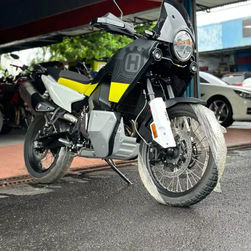 Husqvarna Norden 901 2025