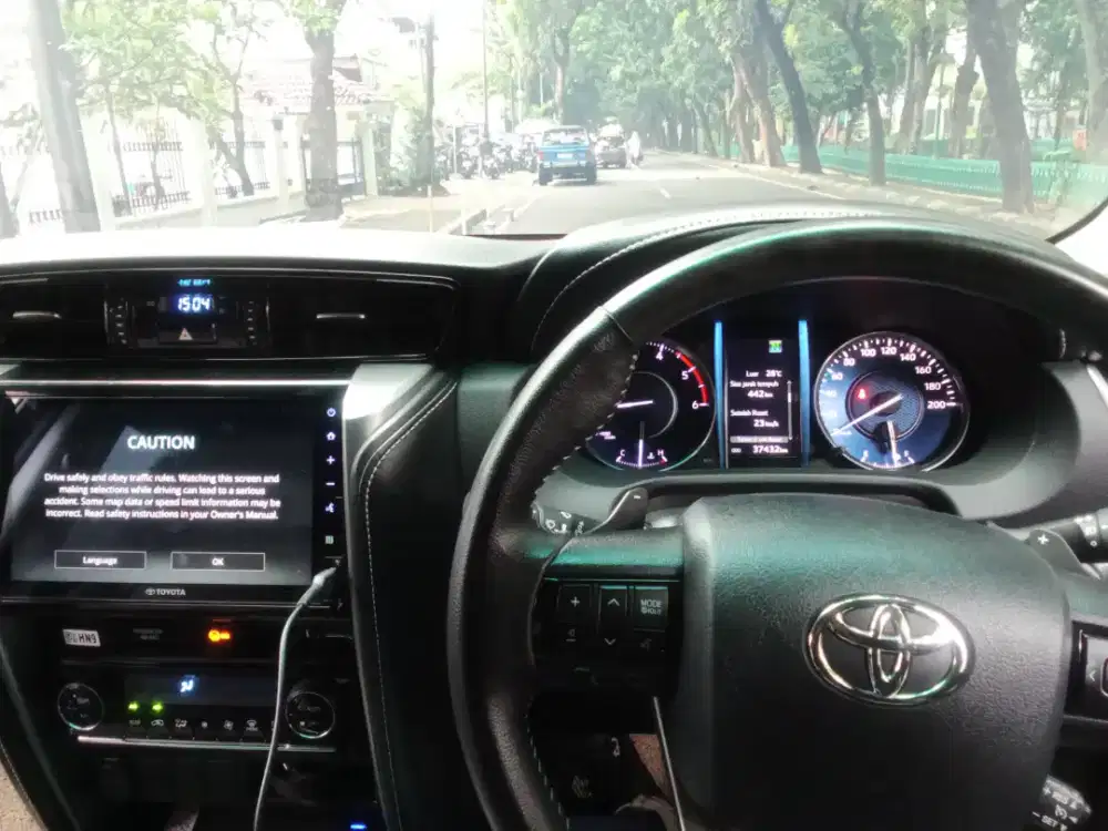 Saya sedang mencari pekerjaan driver