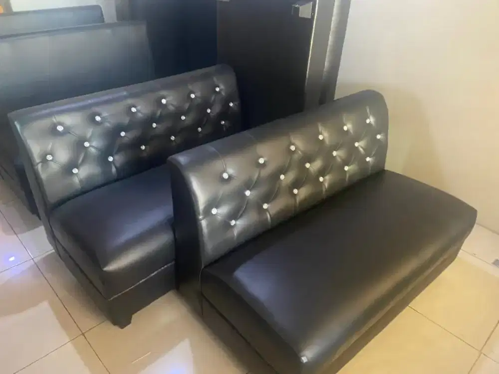Model sofa resto warna bisa reques