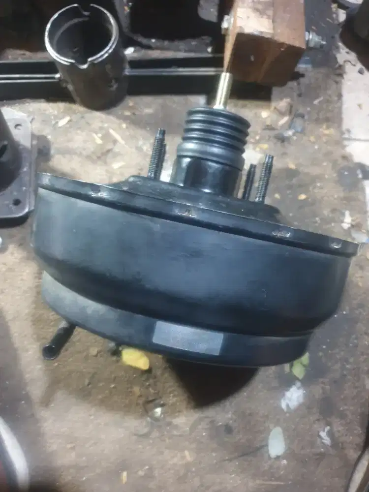 Booster rem nissan xtrail T30