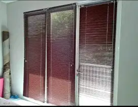 Tirai jendela venetian blind untuk kantor