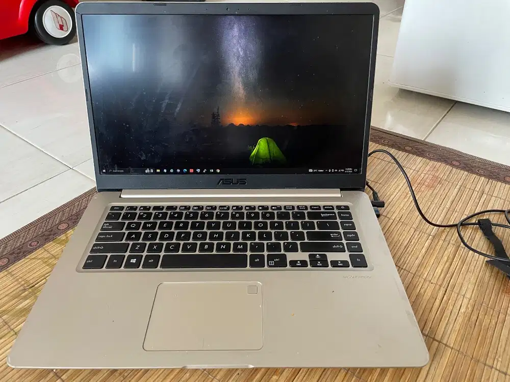 laptop asus vivobook s15 x510uq