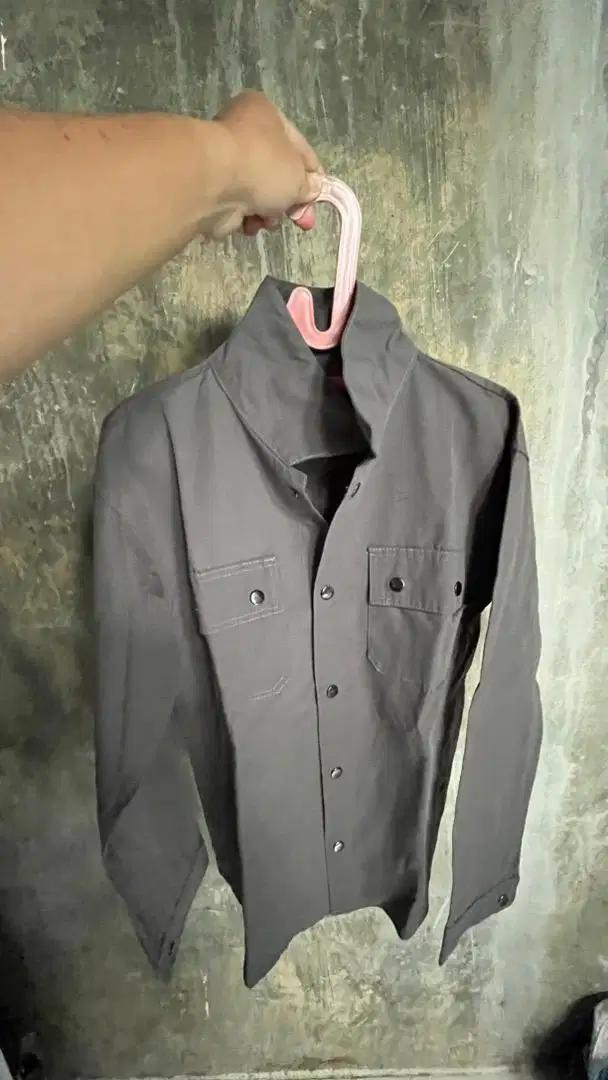 Trucker jaket pria abu uk L