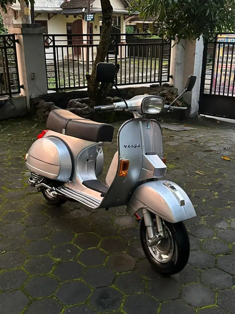 Vespa PX150 Full Restorasi Simple Clean