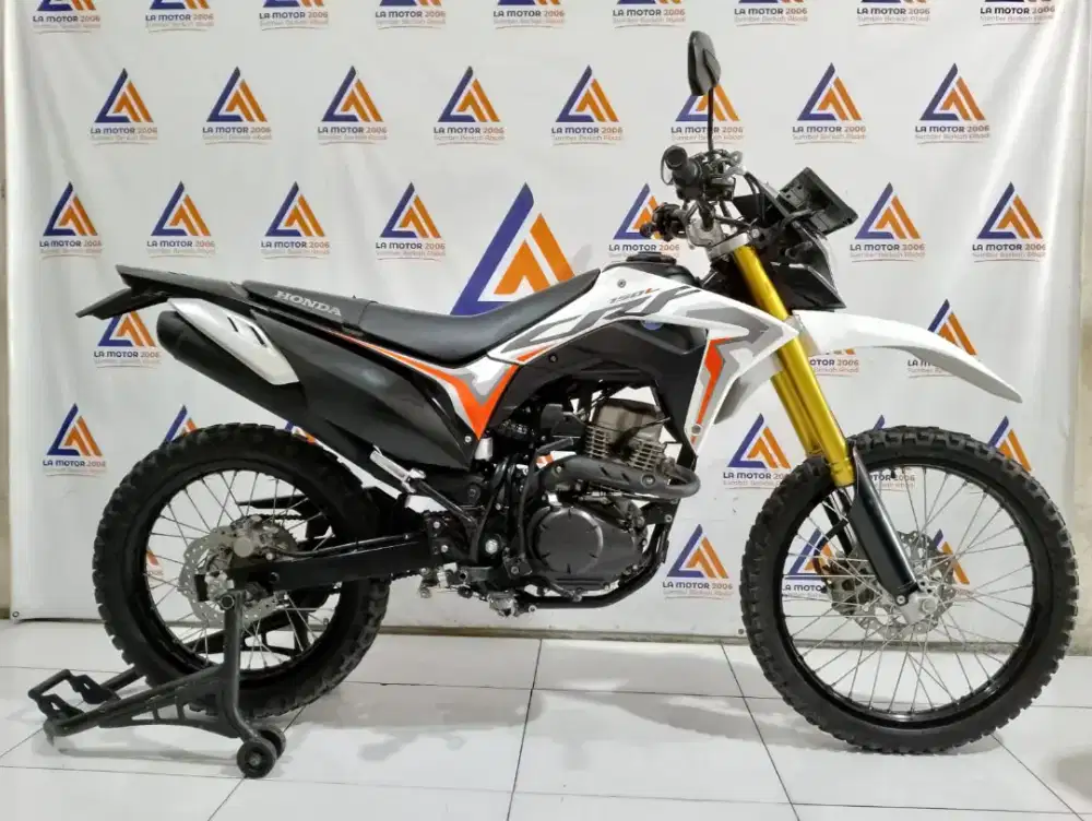 CASH/KREDIT CRF 150 L 2023 NIK 2023 KTP DAERAH BISA/TT/CC 0%/KREDIVO