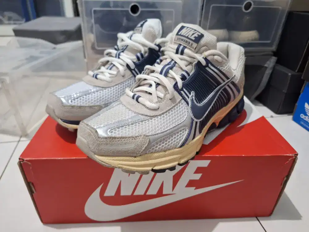 Nike zoom vomero 5