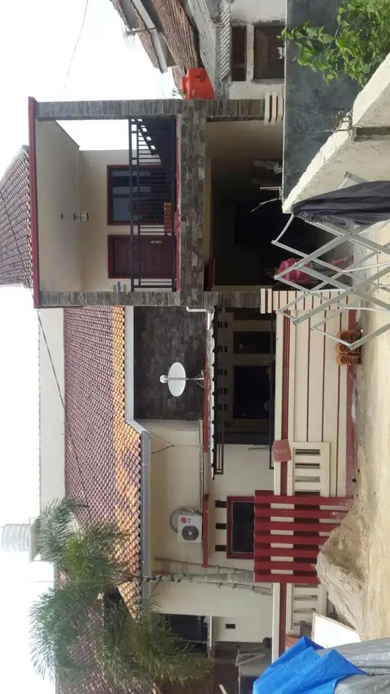 Dijual rumah 2 lantsi