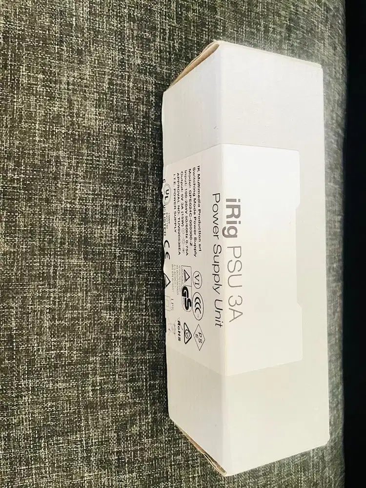 IK Multimedia IRig PSU 3A adaptor