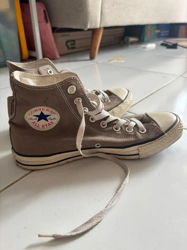 Sepatu converse size 41