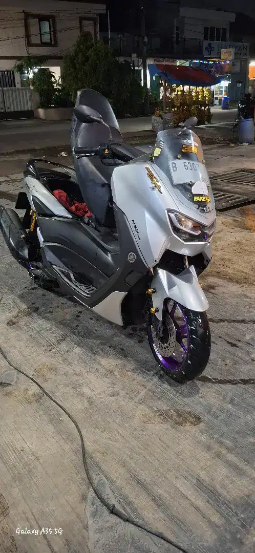 Nmax 155 connected non abs silver