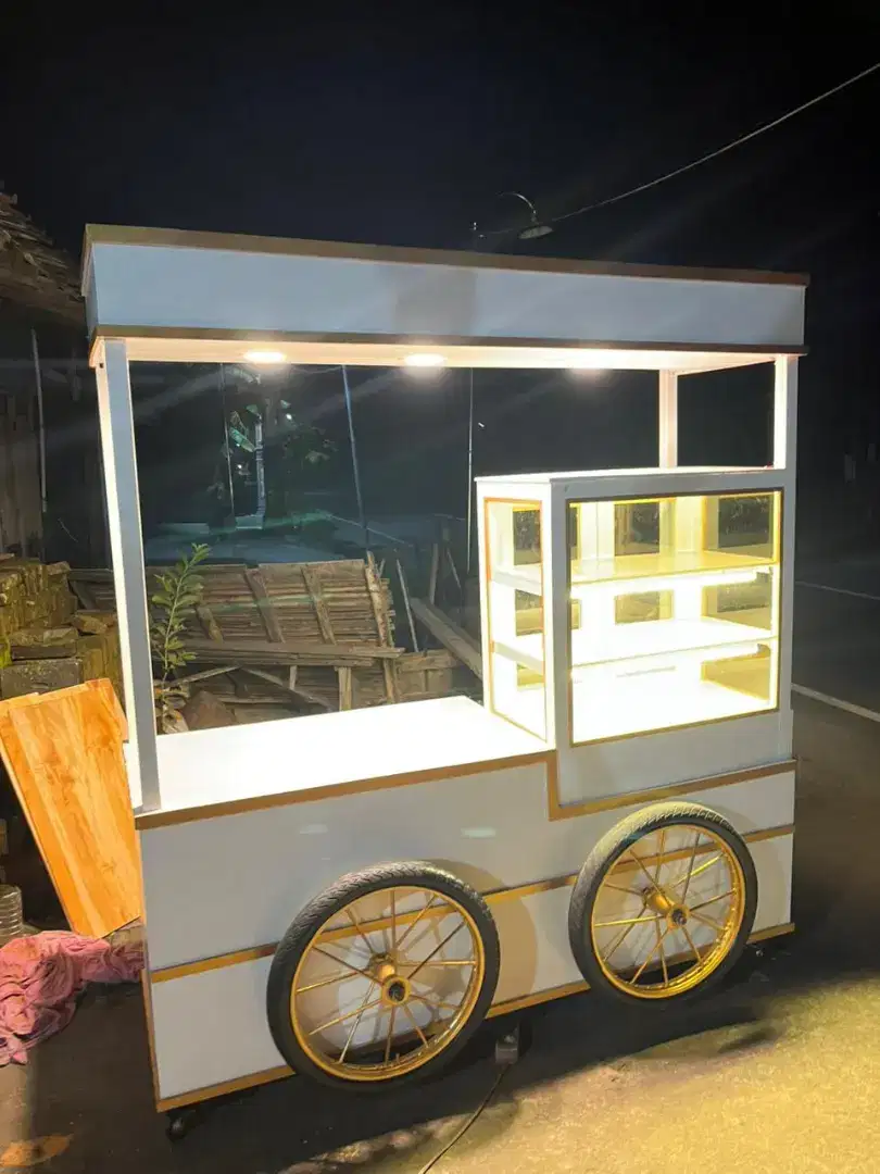 Gerobak booth custom booth croisant booth kue booth donat