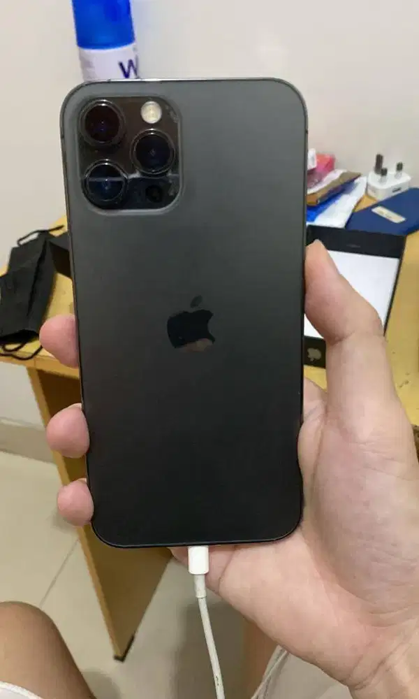 Beli iPhone 12 Pro Max Hari Ini, Aman dan Praktis!”