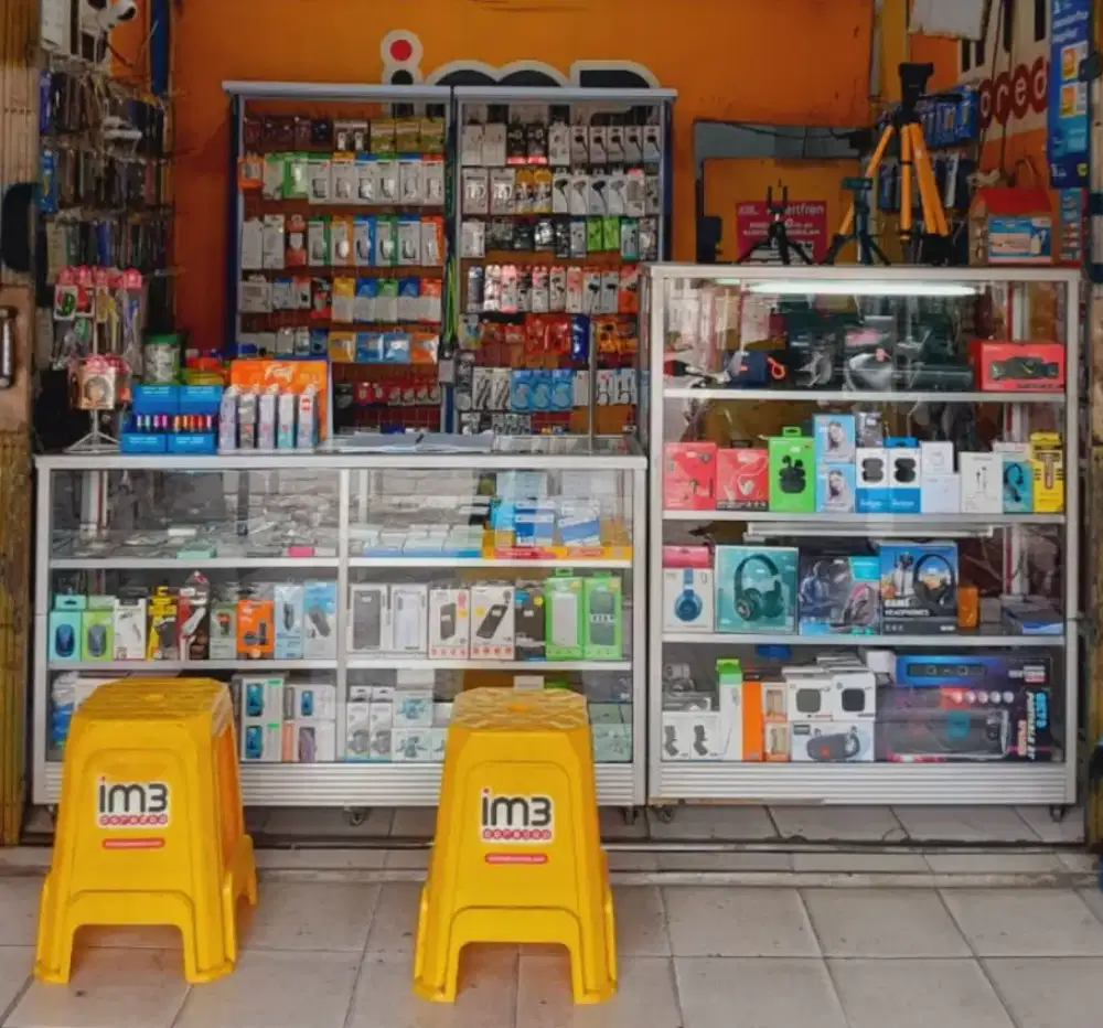 LOWONGAN KERJA UNTUK JAGA KONTER PULSA DAN ACCESSORIES HP