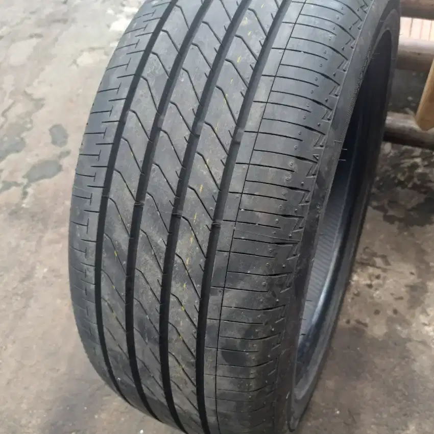 Ban mobil 225 50 r17 bridgestone turanza like new