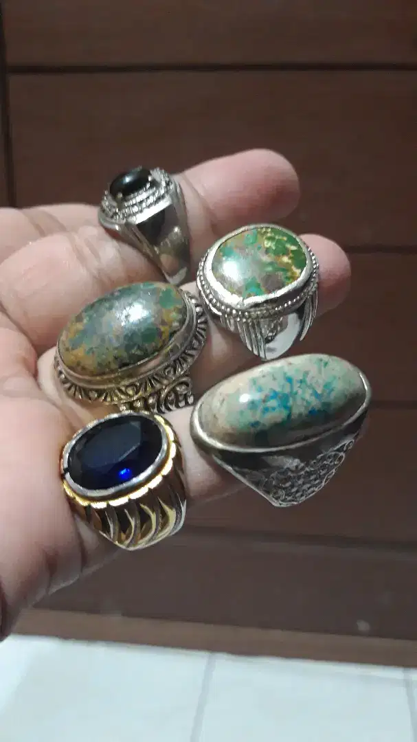 Batu pirus all variant