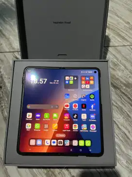 Oppo find n3 fold like new