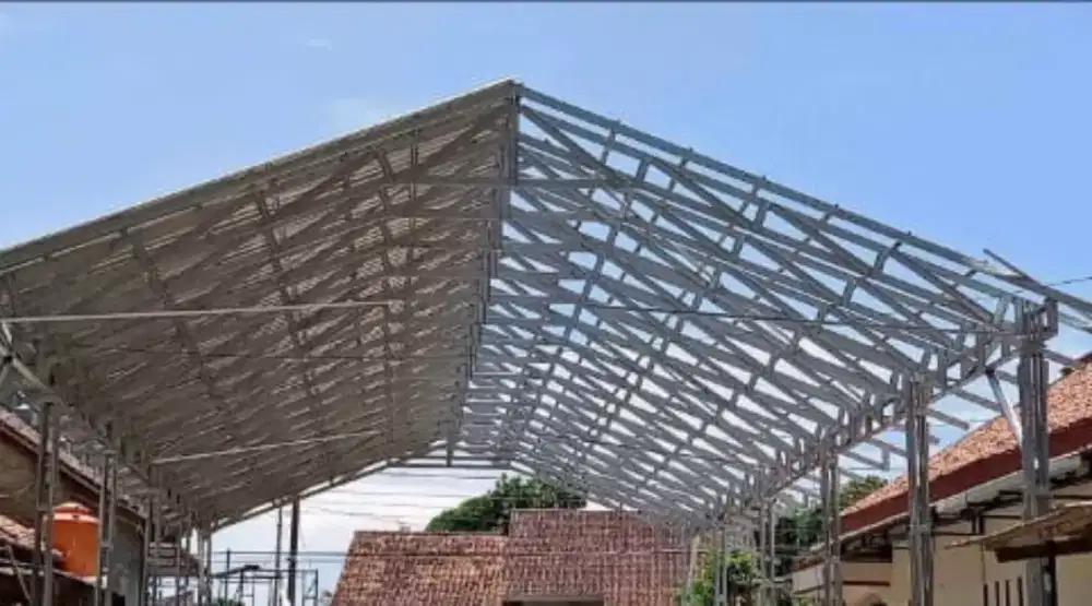 Pusat Baja Ringan Terpasang