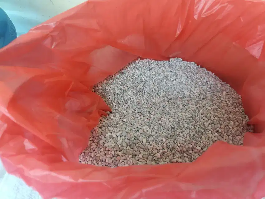 Pasir Ziolit Berat 20 Kg Untuk Bedding Hewan Peliharaan