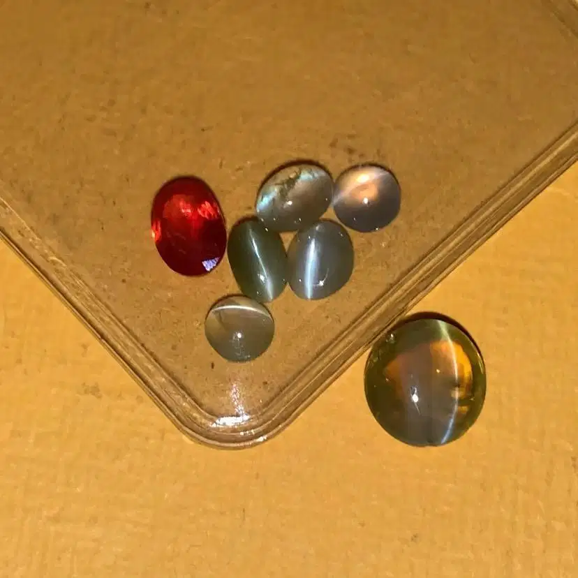Batu Permata Cat Eye Chrysoberyl