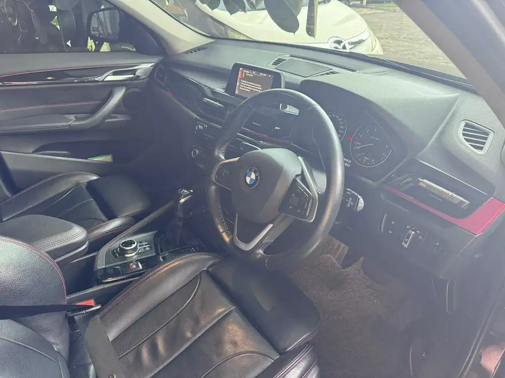 Jual mobil bmw x1 2017