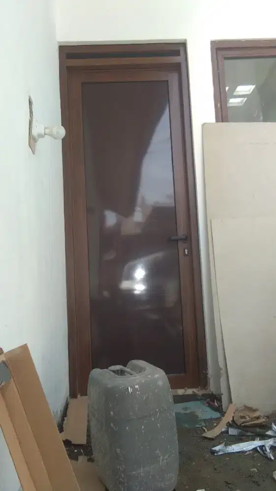 pintu almunium urat jati