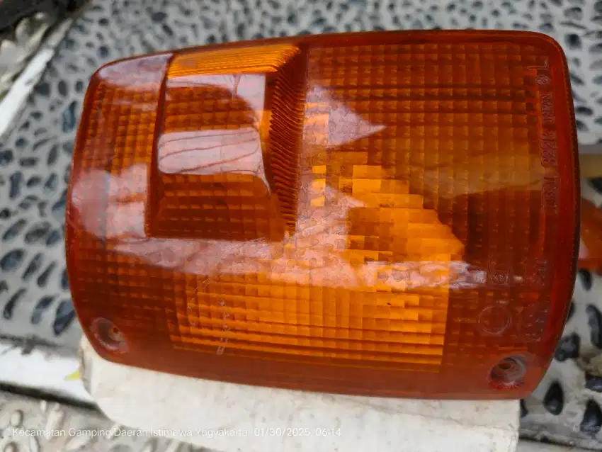 Lampu kota sein kiri isuzu  panther kotak original