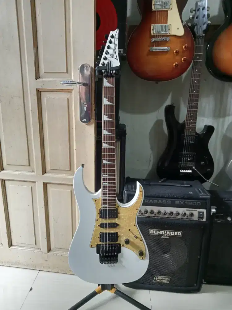 Ibanez RG 350 DX bahana