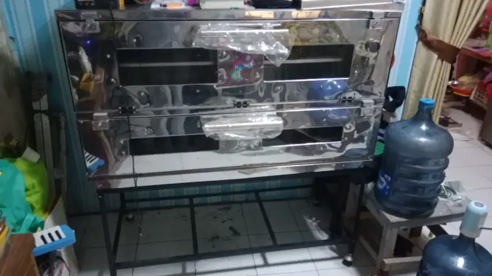 Oven Gas ukuran Oven Gas nya *120x55x70*