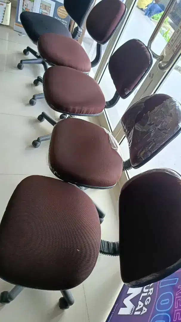 Dijual kursi kantor layak pakai bisa satuan NEGO